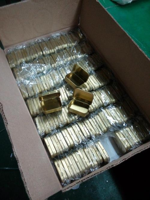 定做高档马口铁抽纸盒